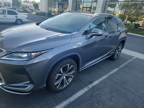 Used 2020 Lexus RX 450h AWD w/ Premium Package image 10