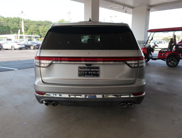 Used 2021 Lincoln Aviator AWD image 7