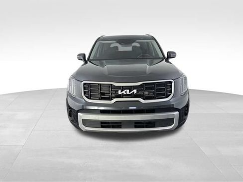 Used 2024 Kia Telluride S w/ S Sunroof Package FWD image 3