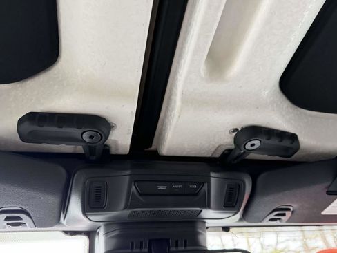 Used 2024 Jeep Wrangler Unlimited Sahara AWD/4WD image 42