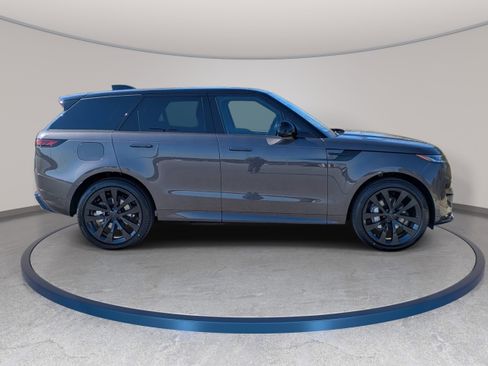 New 2026 Land Rover Range Rover Sport Dynamic SE AWD/4WD image 4