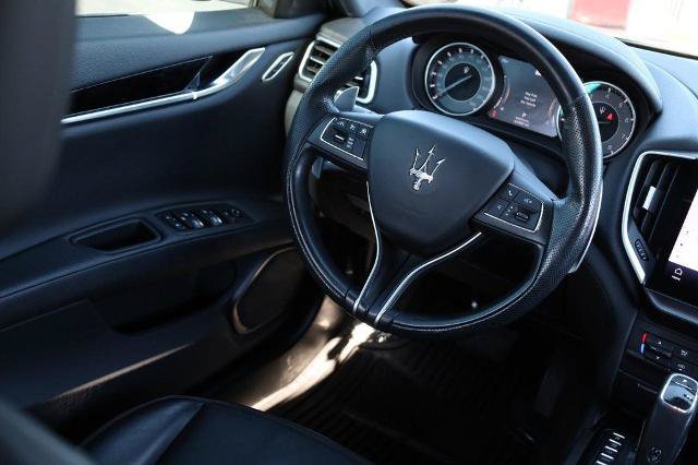 Used 2022 Maserati Ghibli Modena RWD image 25