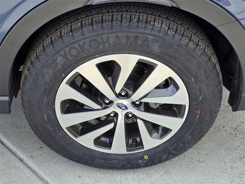 Used 2022 Subaru Outback Premium image 35