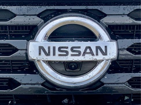 Used 2020 Nissan Pathfinder SL AWD/4WD image 17