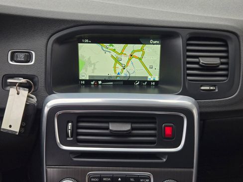 Used 2016 Volvo V60 T5 Cross Country w/ Convenience Package image 26