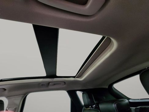 Used 2020 Ford Escape SEL image 32