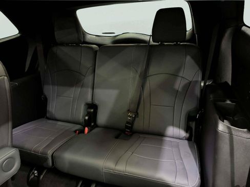 Used 2023 Buick Enclave Essence w/ Experience Buick Package AWD/4WD image 43
