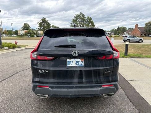 Used 2023 Honda CR-V Sport Touring image 7