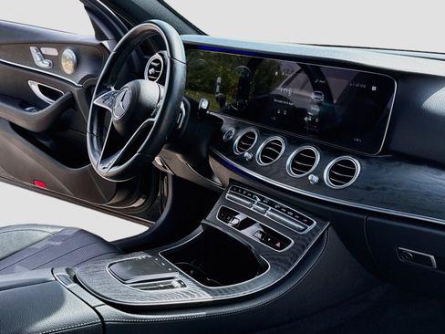 Used 2021 Mercedes-Benz E 350 4MATIC Sedan image 15