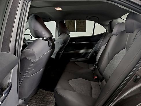 Used 2022 Toyota Camry LE image 10