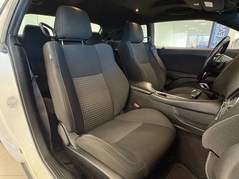 Used 2019 Dodge Challenger R/T image 23