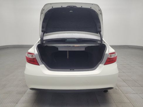 Used 2016 Toyota Camry XLE w/ Moonroof Package FWD image 29