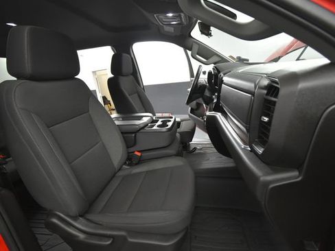 Used 2024 GMC Sierra 2500 SLE image 47