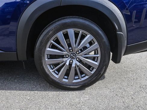 Certified 2024 Nissan Pathfinder SL w/ SL Premium Package image 9