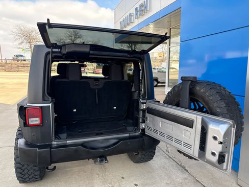 Used 2016 Jeep Wrangler Sport w/ Quick Order Package 24S image 25