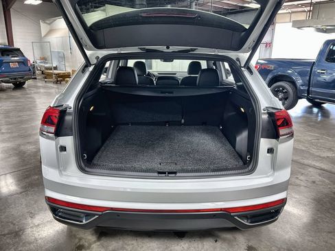 Used 2021 Volkswagen Atlas Cross Sport SEL AWD/4WD image 27