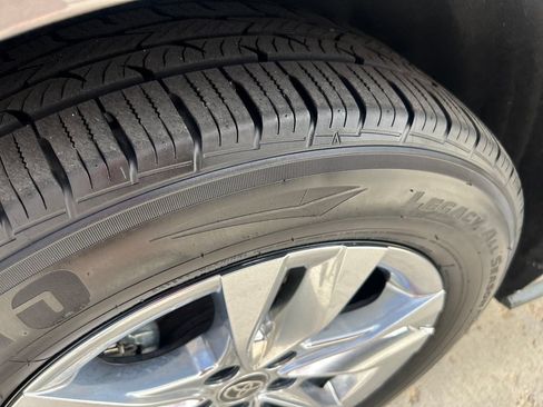Certified 2023 Toyota Sienna Limited AWD/4WD image 25