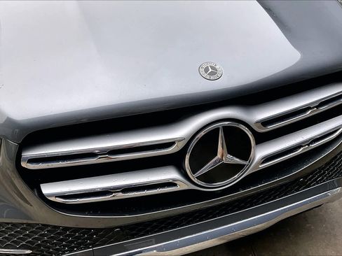 Used 2022 Mercedes-Benz GLE 350 4MATIC image 29