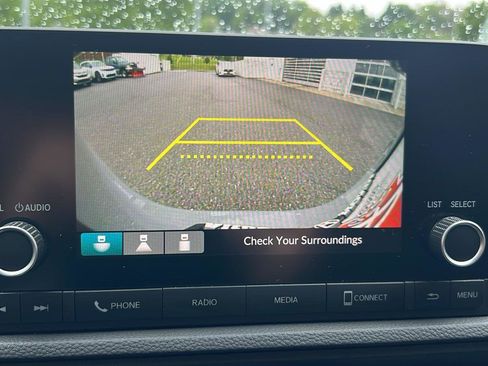 Used 2024 Honda CR-V LX image 25