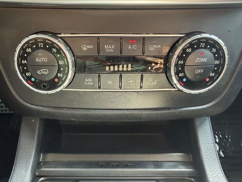 Used 2015 Mercedes-Benz ML 350 4MATIC image 44
