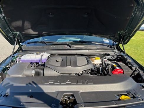 New 2026 RAM 1500 4x4 Crew Cab image 29