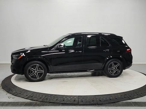 Used 2024 Mercedes-Benz GLE 350 4MATIC w/ AMG Line Exterior image 4
