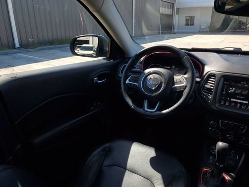 Used 2018 Jeep Compass Trailhawk w/ Leather Interior Group AWD/4WD image 23