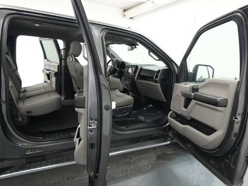 Used 2019 Ford F150 XLT w/ Equipment Group 302A Luxury AWD/4WD image 25