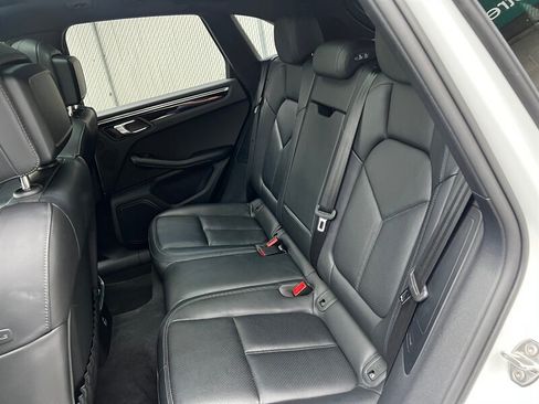 Used 2025 Porsche Macan w/ Premium Package Plus AWD/4WD image 22