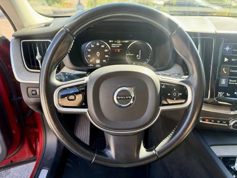 Used 2019 Volvo XC60 T8 Inscription w/ Advanced Package image 18