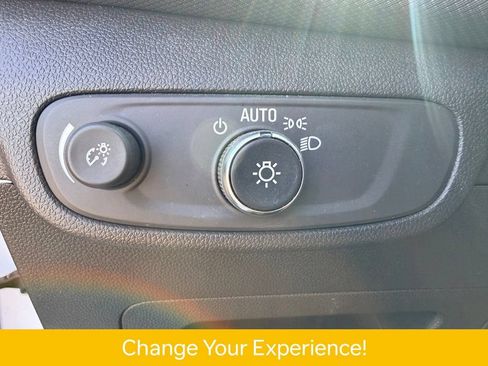 Used 2024 Chevrolet TrailBlazer LS w/ LS Convenience Package FWD image 25