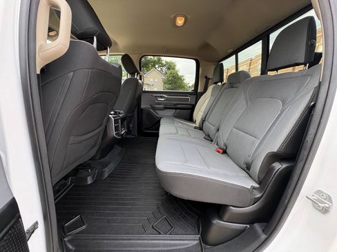 Used 2020 RAM 1500 Big Horn AWD/4WD image 25