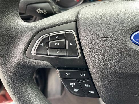 Used 2018 Ford Escape SE image 31