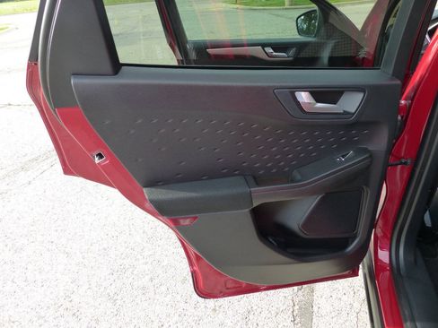 Used 2020 Ford Escape SE AWD/4WD image 34