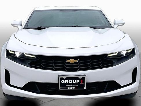Used 2020 Chevrolet Camaro LT w/ Technology Package RWD image 4