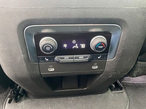 Used 2023 Chevrolet Tahoe Z71 w/ Luxury Package image 20