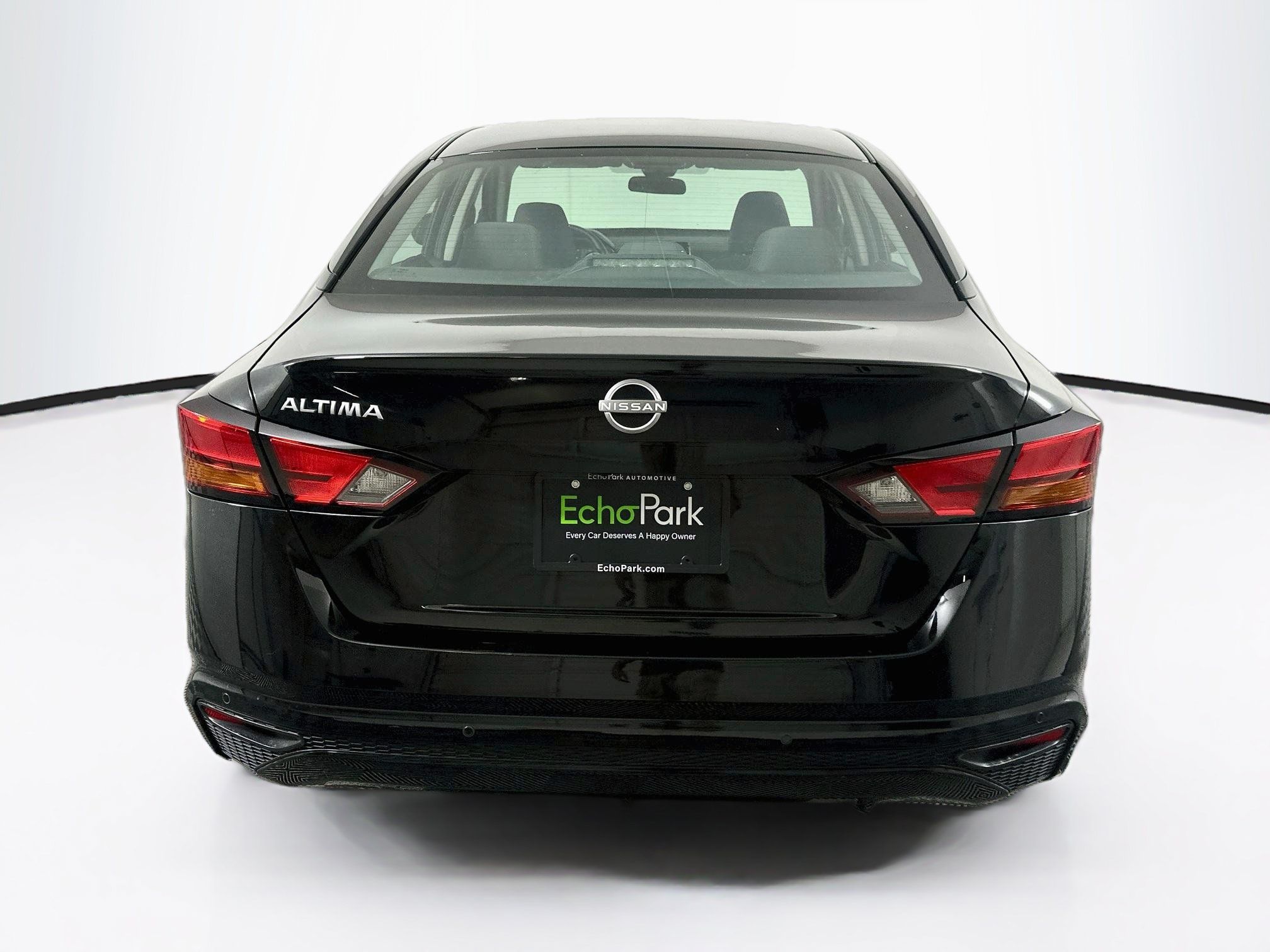 Used 2024 Nissan Altima 2.5 S FWD image 7