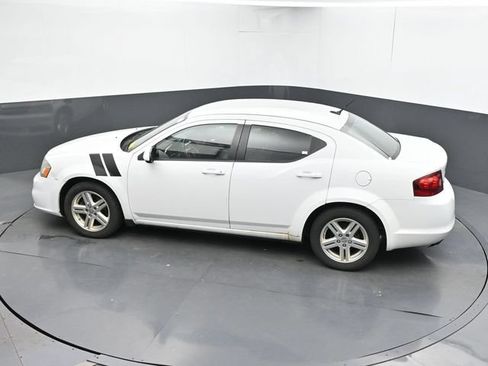 Used 2013 Dodge Avenger SXT FWD image 17