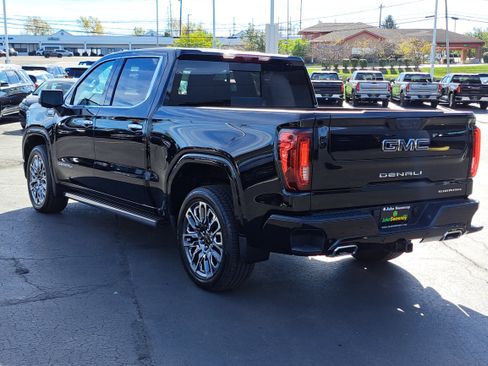 Used 2025 GMC Sierra 1500 Denali Ultimate image 3