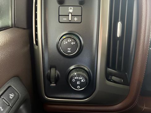 Used 2015 Chevrolet Silverado 3500 High Country w/ Duramax Plus Package image 24