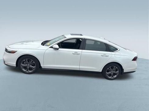 Used 2024 Honda Accord EX image 4