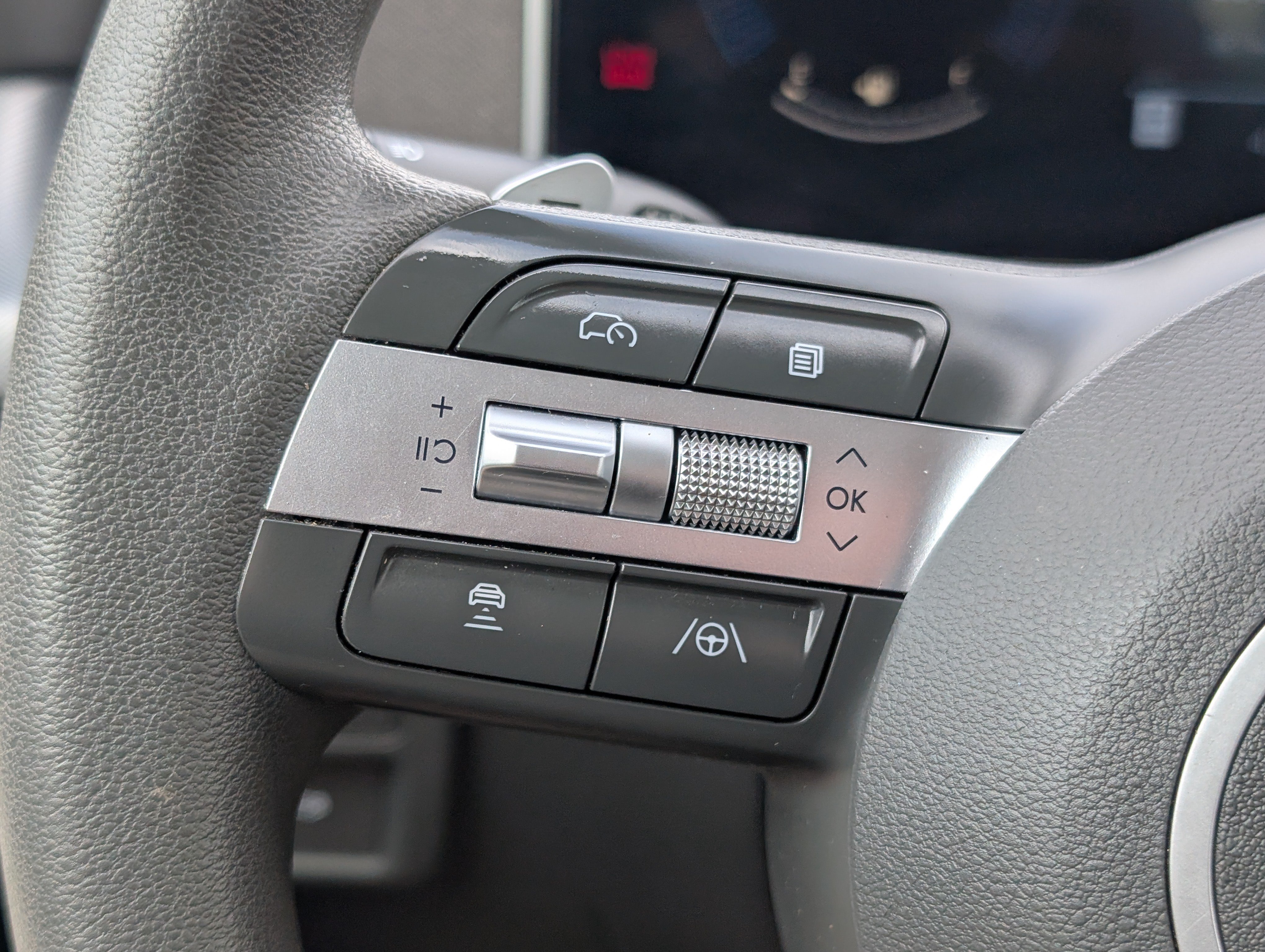 Used 2025 Hyundai Sonata SEL FWD image 18