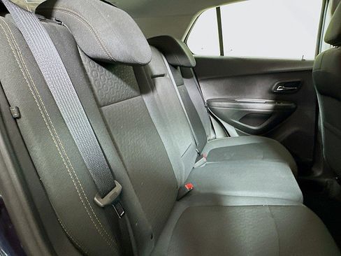 Used 2019 Chevrolet Trax LS image 26