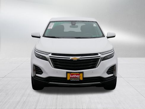 Used 2023 Chevrolet Equinox LT image 2