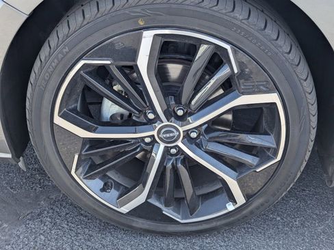 Used 2025 Nissan Altima 2.5 SR w/ SR Premium Package FWD image 13