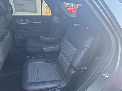New 2026 Ford Explorer ST-Line w/ ST-Line Street Pack AWD/4WD image 30