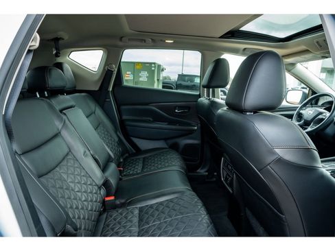 Used 2022 Nissan Murano Platinum w/ Cargo Package image 17