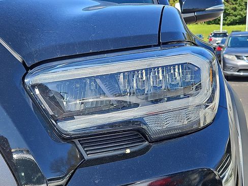 Used 2023 Toyota Tacoma TRD Off-Road w/ Technology Package image 3