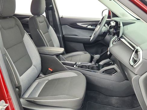 Used 2025 Chevrolet TrailBlazer LT FWD image 35