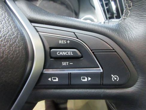 Used 2019 INFINITI Q50 Luxe w/ Essential Package (3.0T Luxe) AWD/4WD image 17